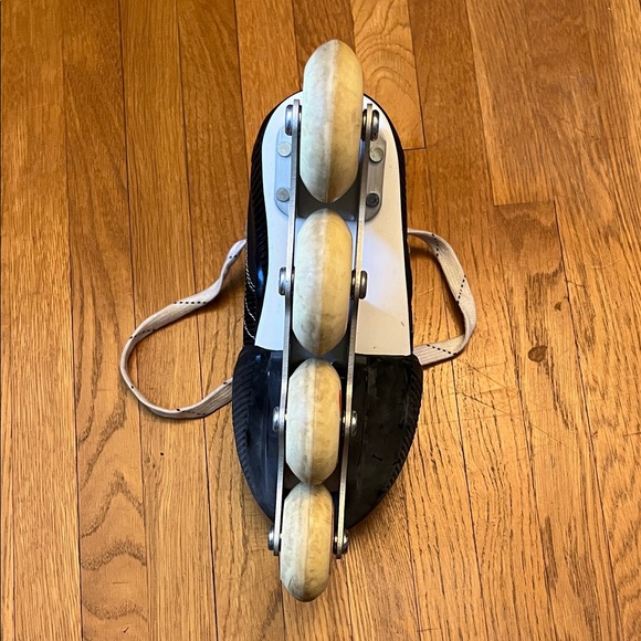 Tour Wizard Adjustable Inline Skates - Picture 3 of 8